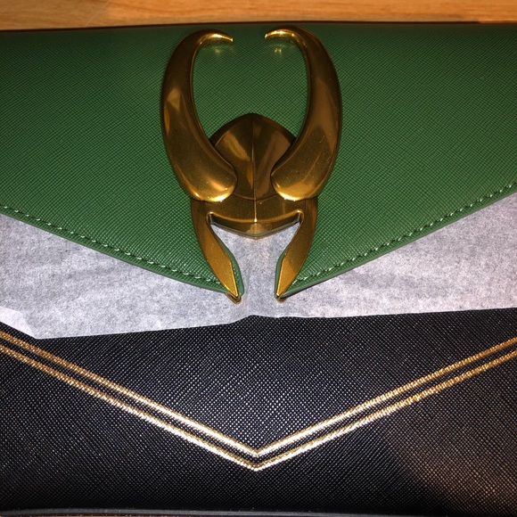 Loungefly Marvel Loki Crossbody - Picture 2 of 2